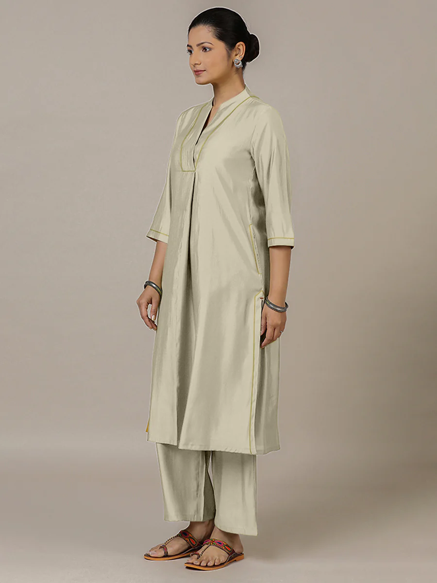 Paakhi x Rozaana | A Line Kurta in Ivory with Thread Work | Coords or Only Kurta - Image 7