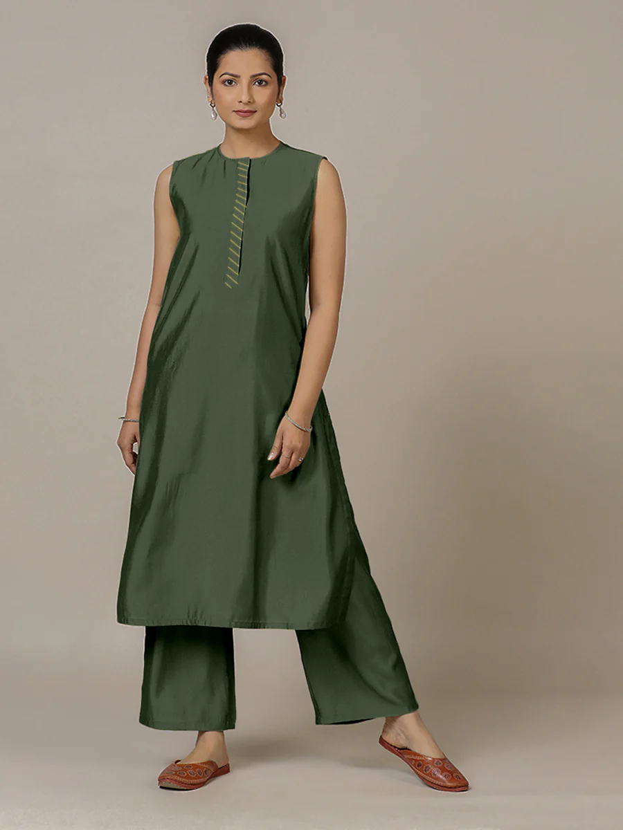 Adah x Rozaana | A Line Kurta in Pine Green with Thread Work | Coords or Only Kurta - Image 10