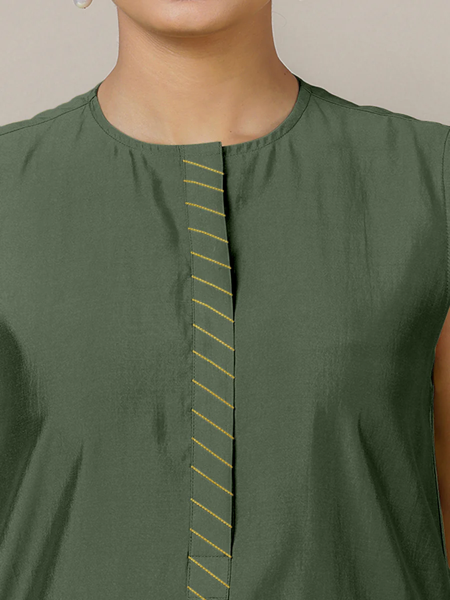 Adah x Rozaana | A Line Kurta in Pine Green with Thread Work | Coords or Only Kurta - Image 3