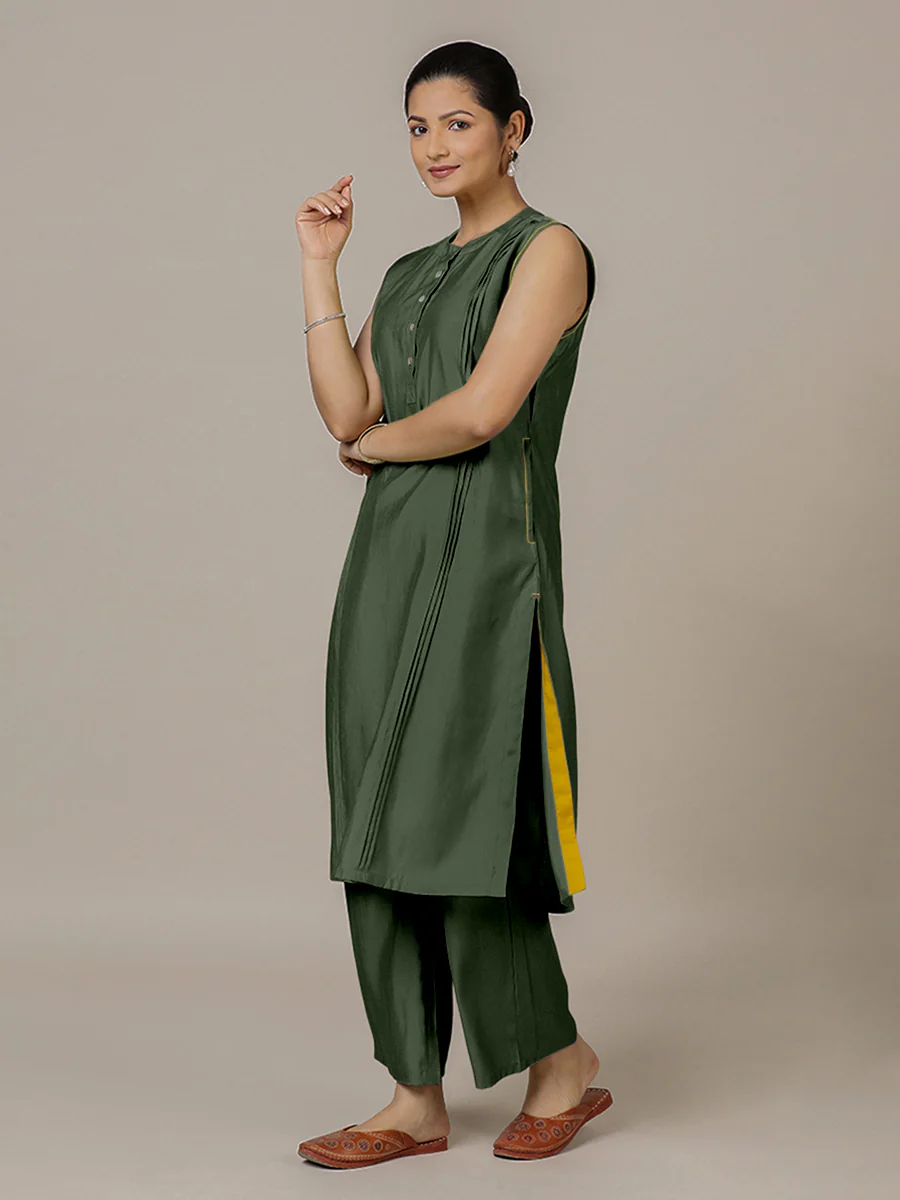 Alina x Rozaana | A Line Kurta in Pine Green with Thread Work | Coords or Only Kurta - Image 8
