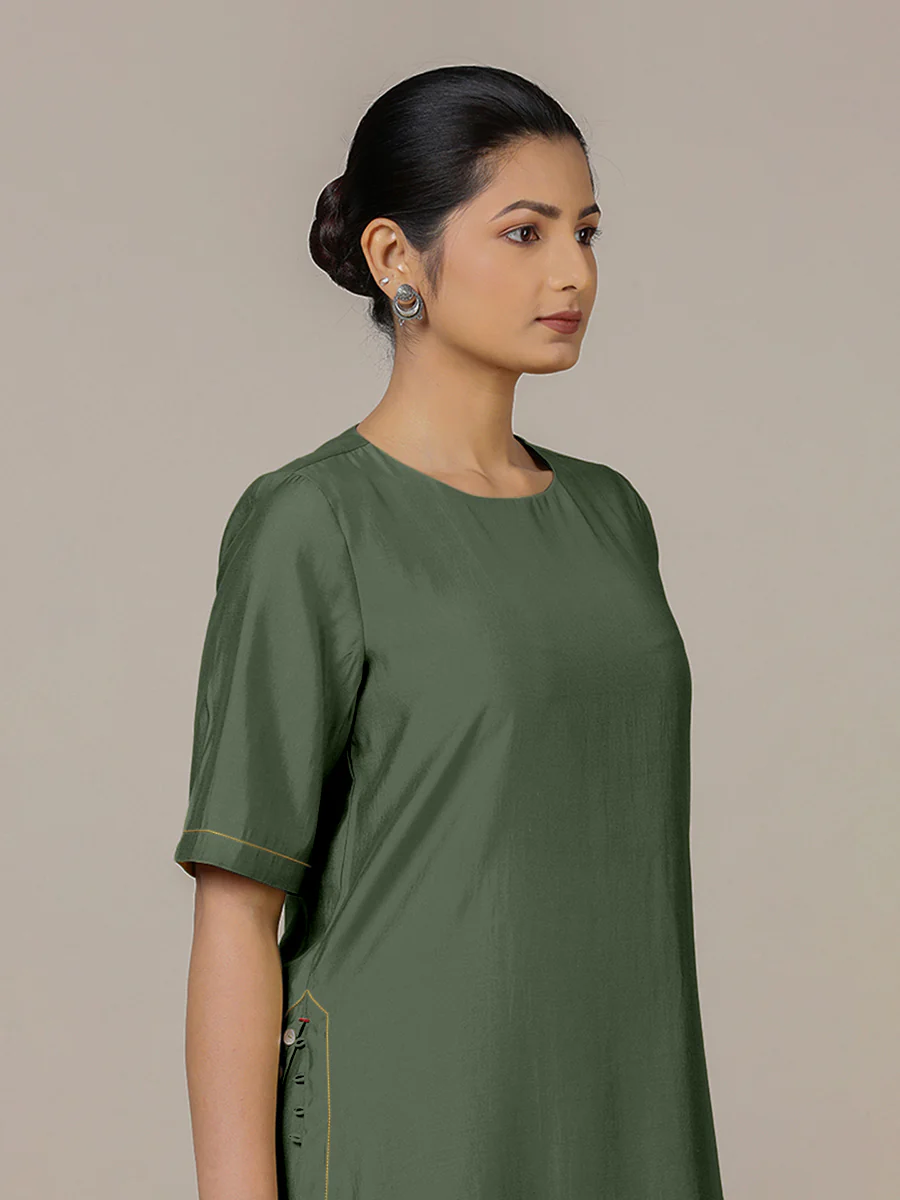 Riya x Rozaana | A Line Kurta in Pine Green with Thread Work | Coords or Only Kurta - Image 4