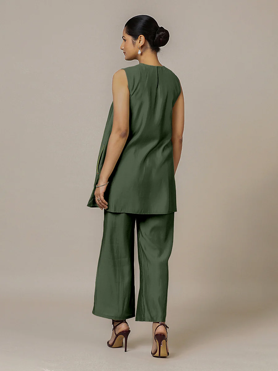 Sana x Rozaana | A Line Kurta in Pine Green with Thread Work | Coords or Only Kurta - Image 2