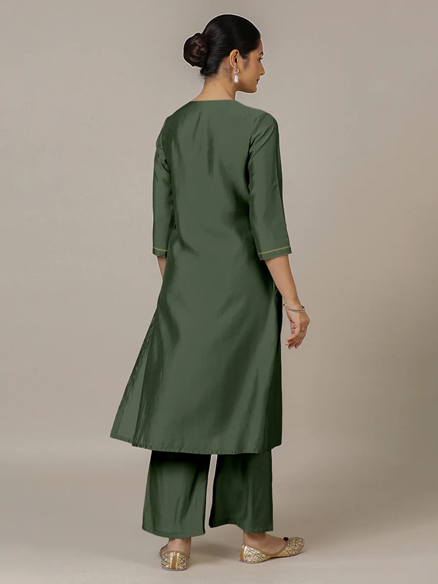 Zoya x Rozaana | A Line Kurta in Pine Green with Thread Work | Coords or Only Kurta - Image 2