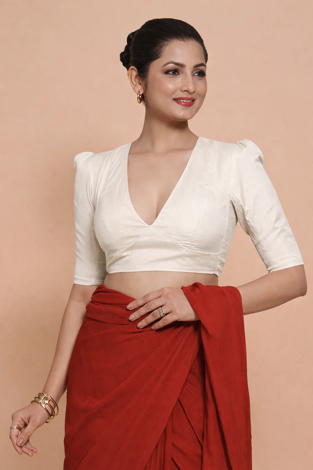 Alaya x Rozaana | Puff Sleeves Ivory Mist Plain Cotton Saree Blouse - Image 4