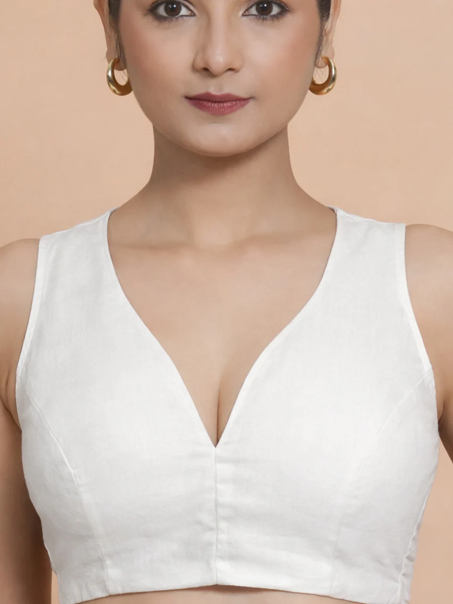Amaira x Rozaana | Sleeveless Chalk White Linen Saree Blouse - Image 5