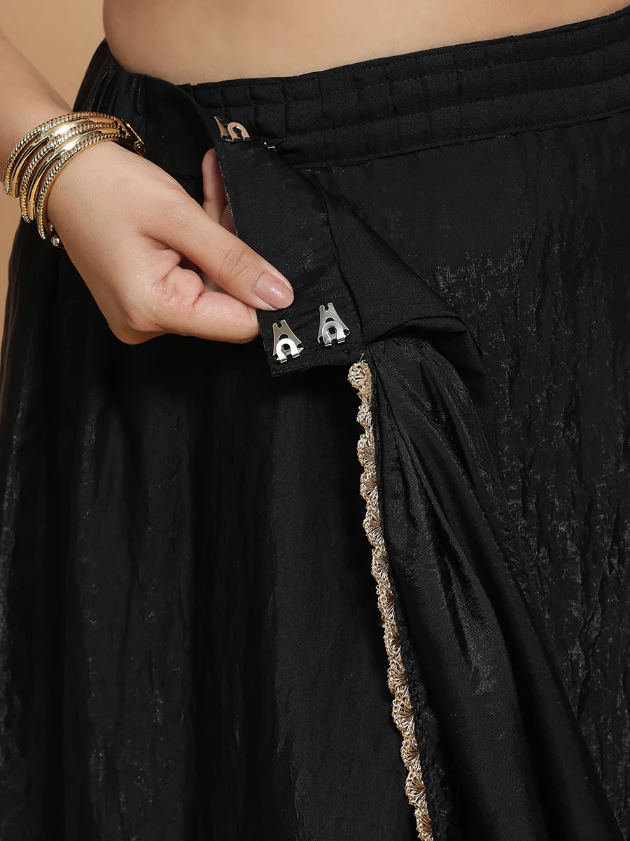 Jhilmil x Tyohaar | Black Dual Toned Tissue Saree with Ready-to-Wear Option - Image 10