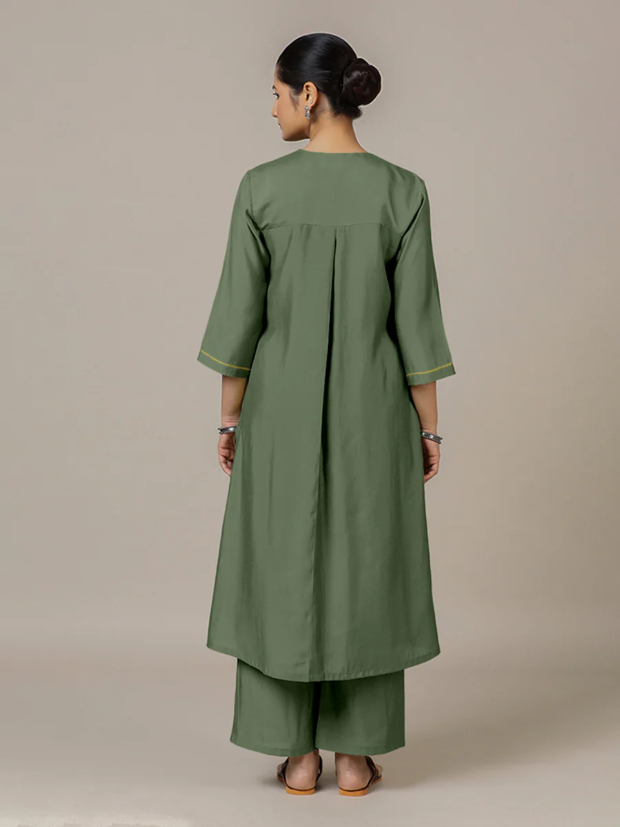 Alisha x Rozaana | A Line Kurta in Hunter Green with Thread Work | Coords or Only Kurta - Image 2