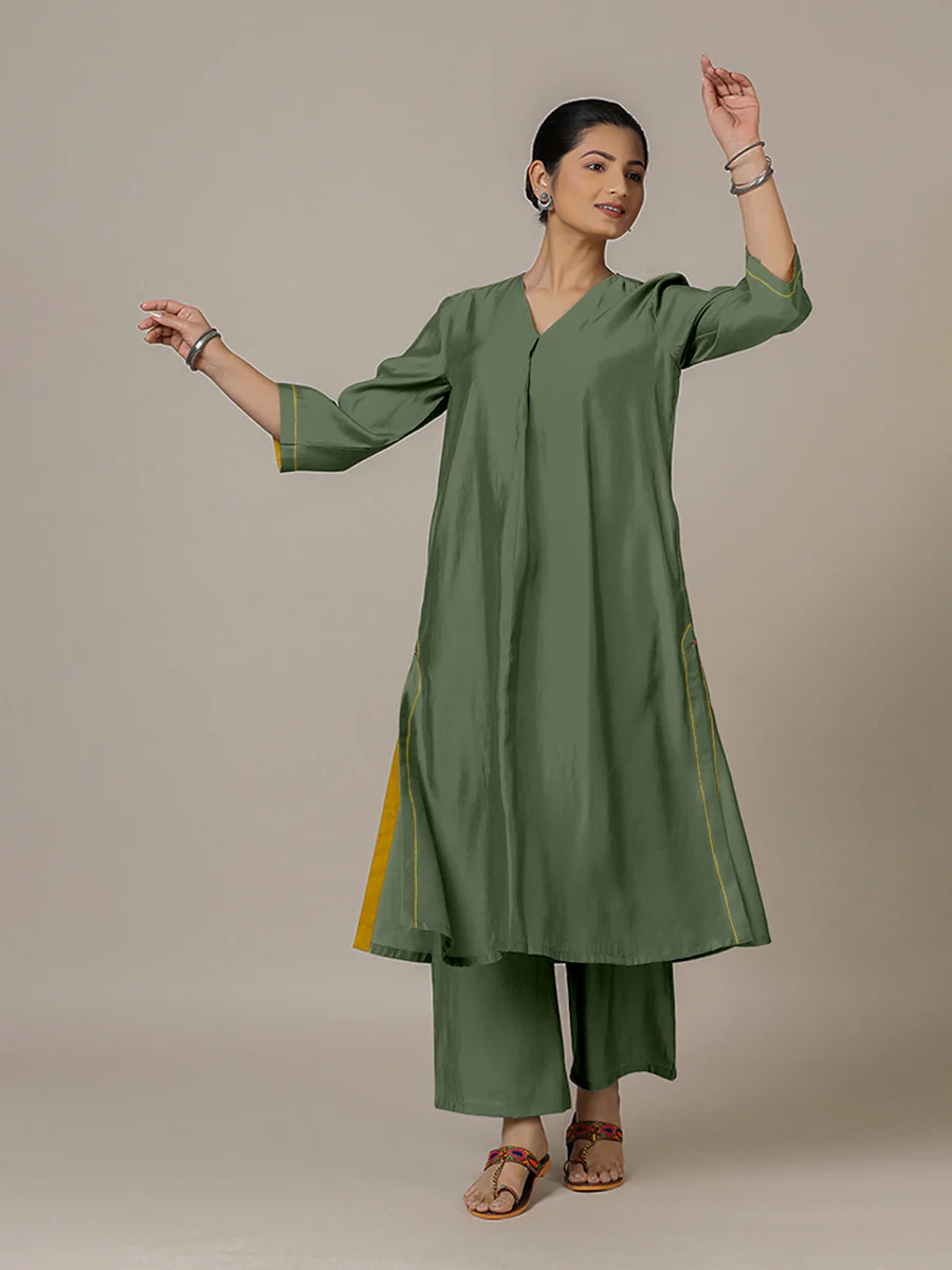 Alisha x Rozaana | A Line Kurta in Hunter Green with Thread Work | Coords or Only Kurta - Image 6