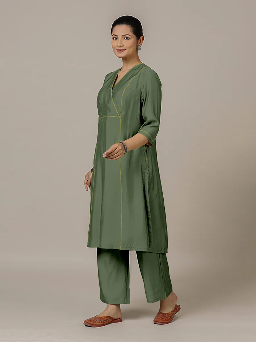Amal x Rozaana | A Line Kurta in Hunter Green with Thread Work | Coords or Only Kurta - Image 7