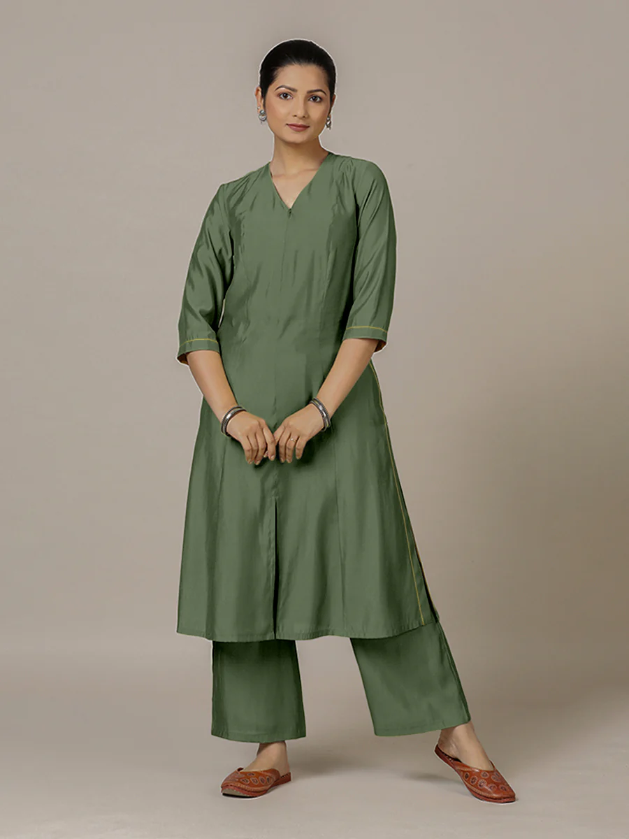 Mahek x Rozaana | A Line Kurta in Hunter Green with Thread Work | Coords or Only Kurta - Image 8