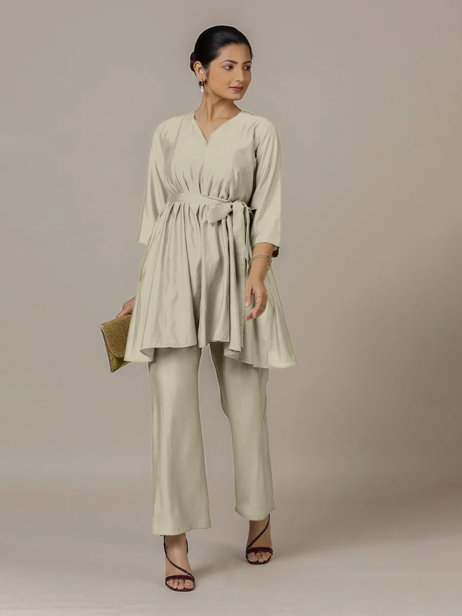 Tuhi x Rozaana | A Line Kurta in Ivory with Thread Work | Coords or Only Kurta - Image 7