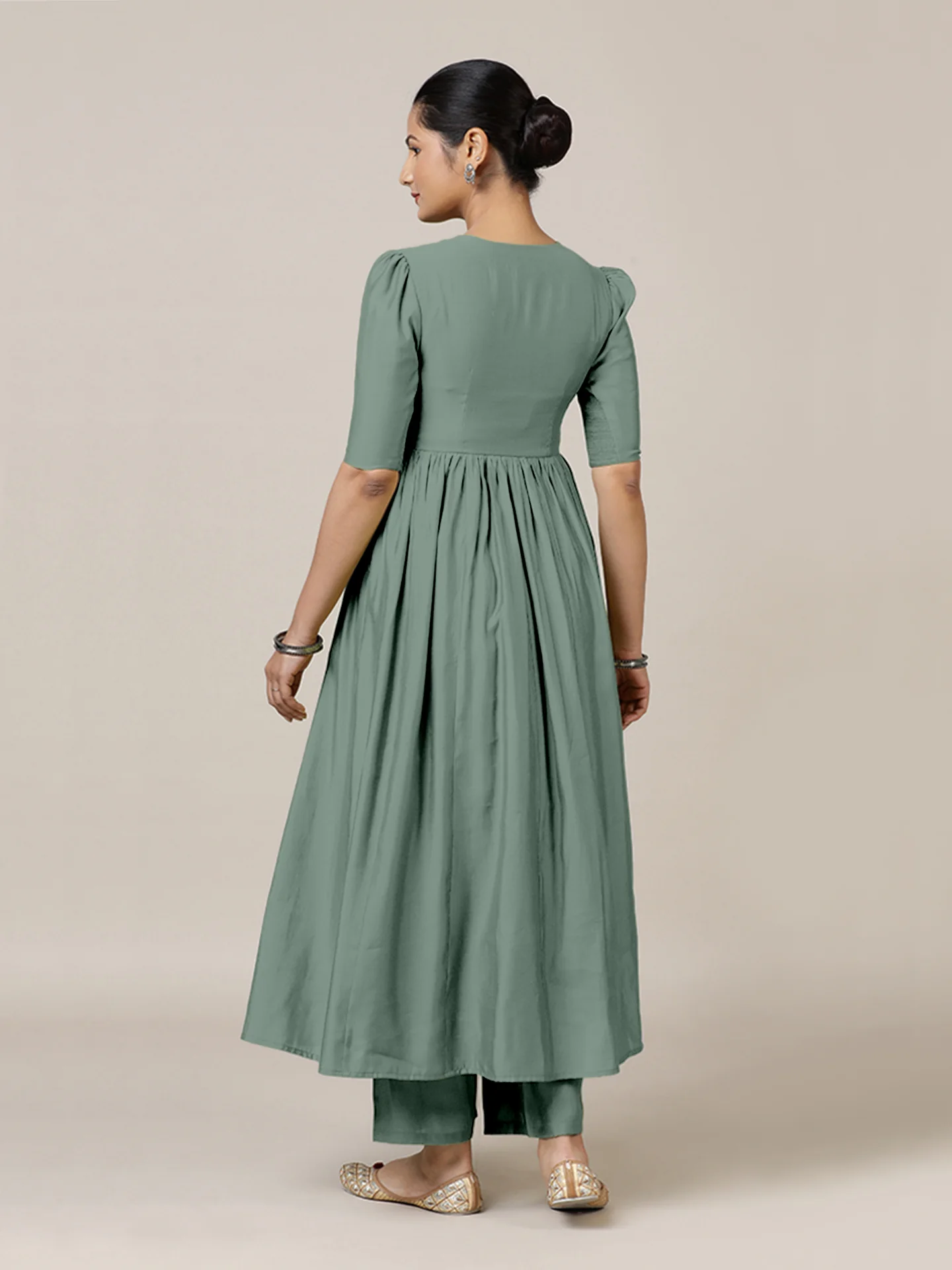 Faiza x Rozaana | A Line Kurta in Mint Green with Thread Work | Coords or Only Kurta - Image 2