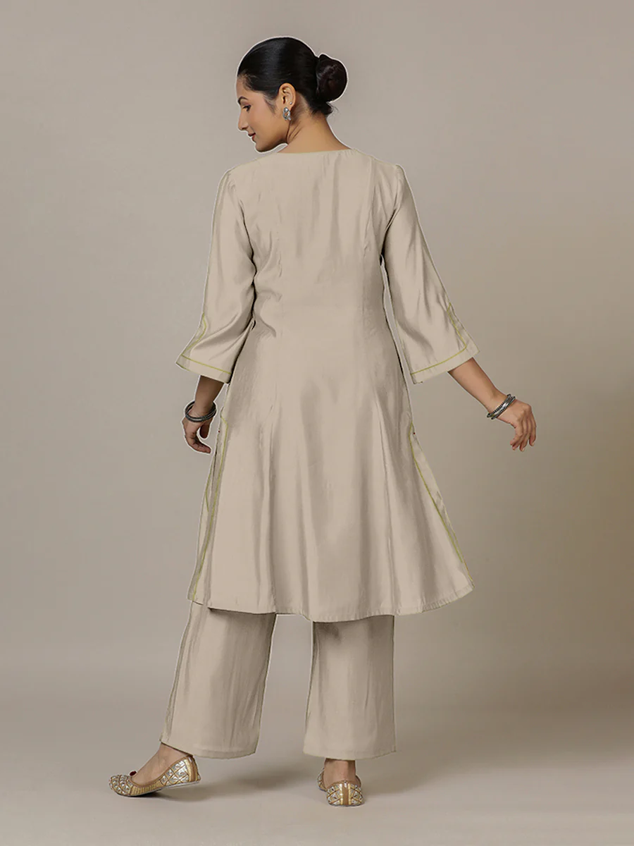 Nimrat x Rozaana | A Line Kurta in Oyster Grey with Thread Work | Coords or Only Kurta - Image 2
