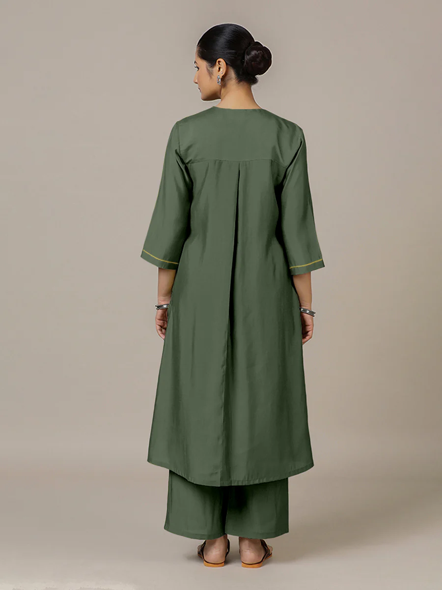 Alisha x Rozaana | A Line Kurta in Pine Green with Thread Work | Coords or Only Kurta - Image 2