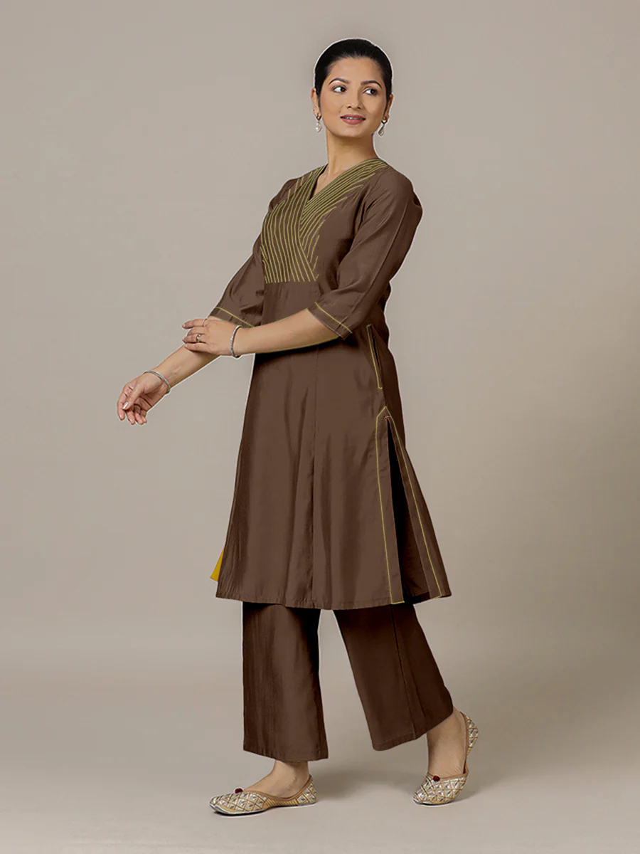 Piya x Rozaana | A Line Kurta in Walnut Brown with Thread Work | Coords or Only Kurta