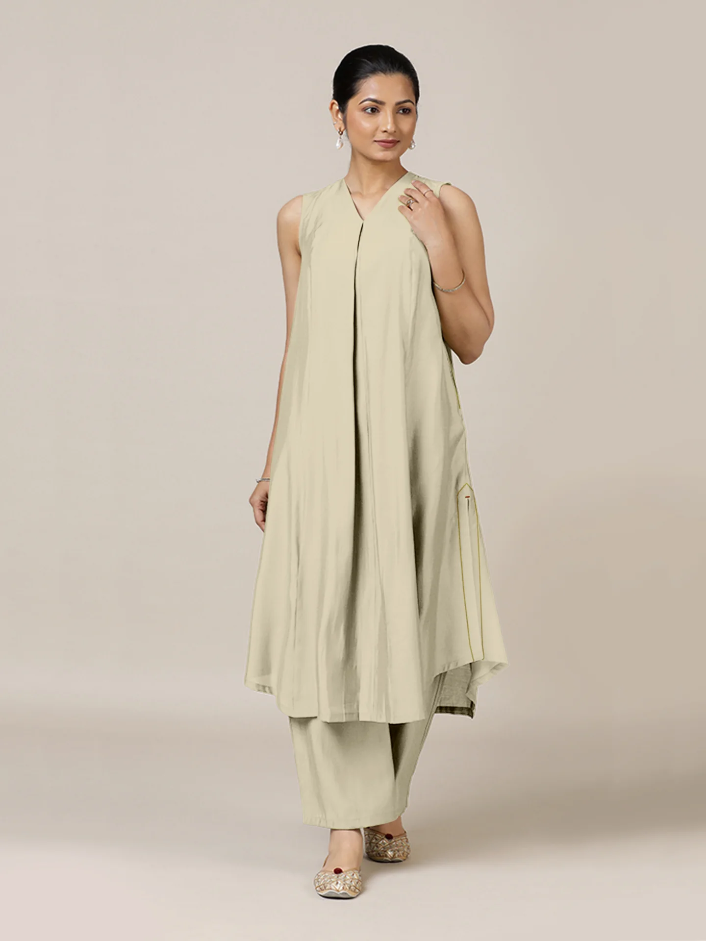 Mirha x Rozaana | A Line Kurta in Ivory with Thread Work | Coords or Only Kurta - Image 9