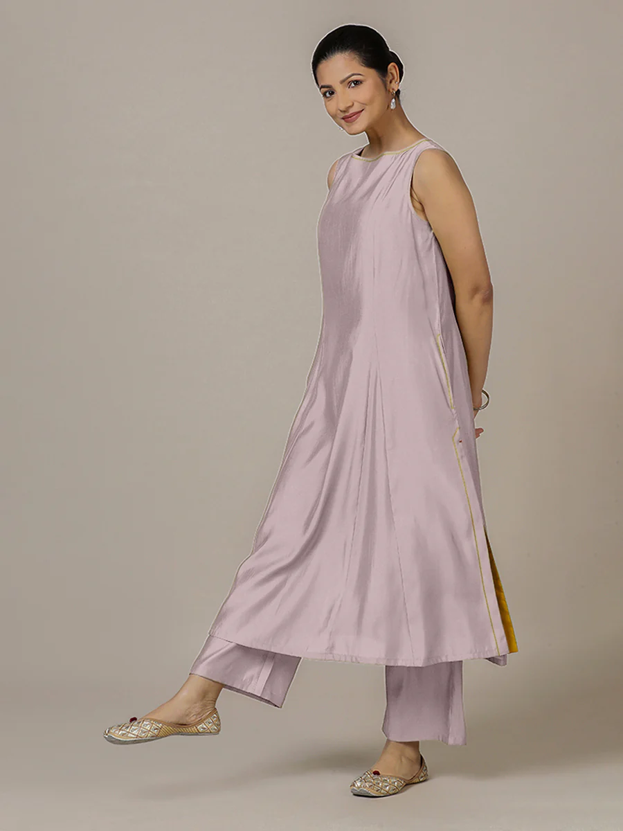 Sarah x Rozaana | A Line Kurta in Lilac with Thread Work | Coords or Only Kurta - Image 6