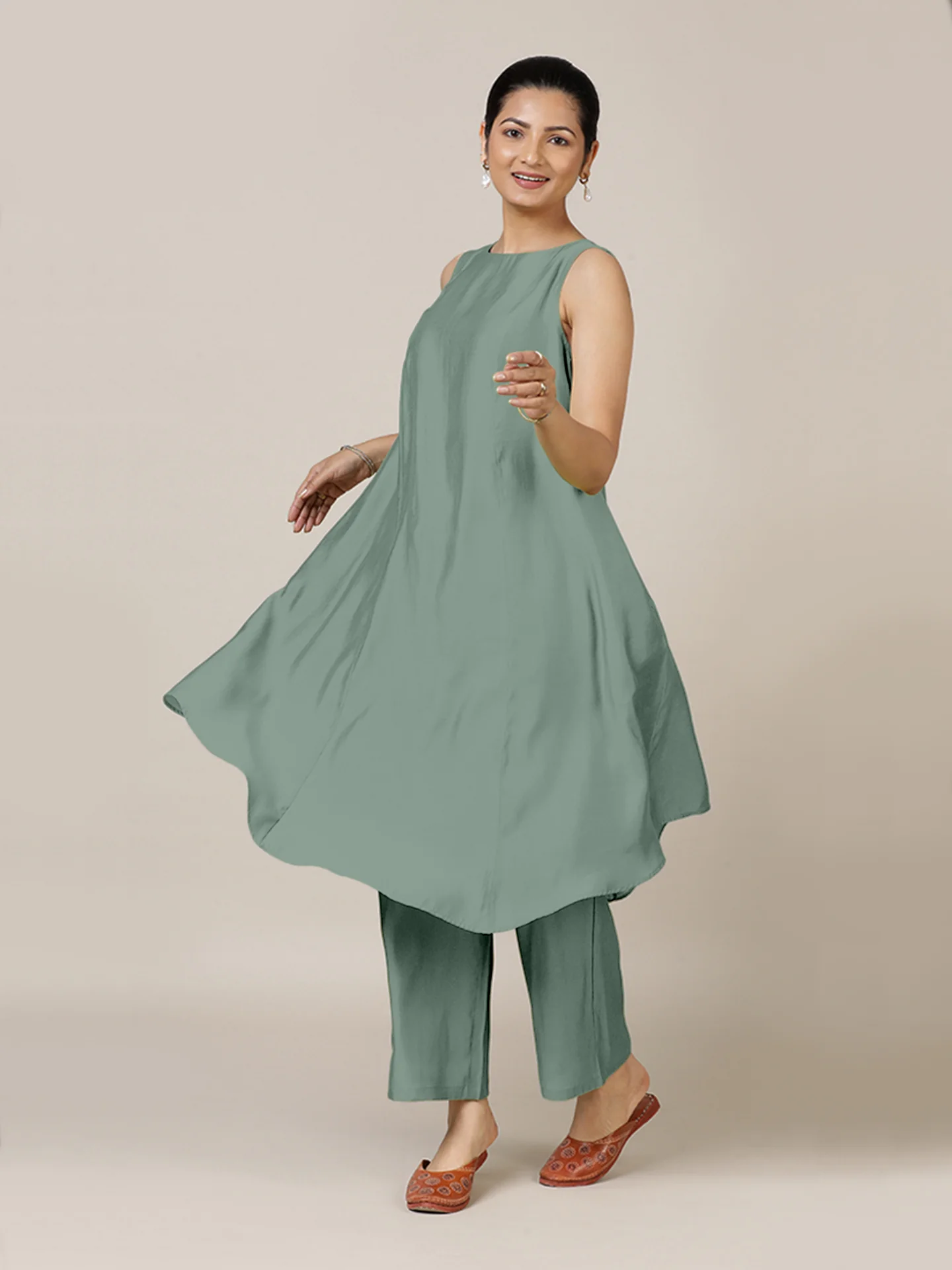 Anoki x Rozaana | A Line Kurta in Mint Green with Thread Work | Coords or Only Kurta - Image 6