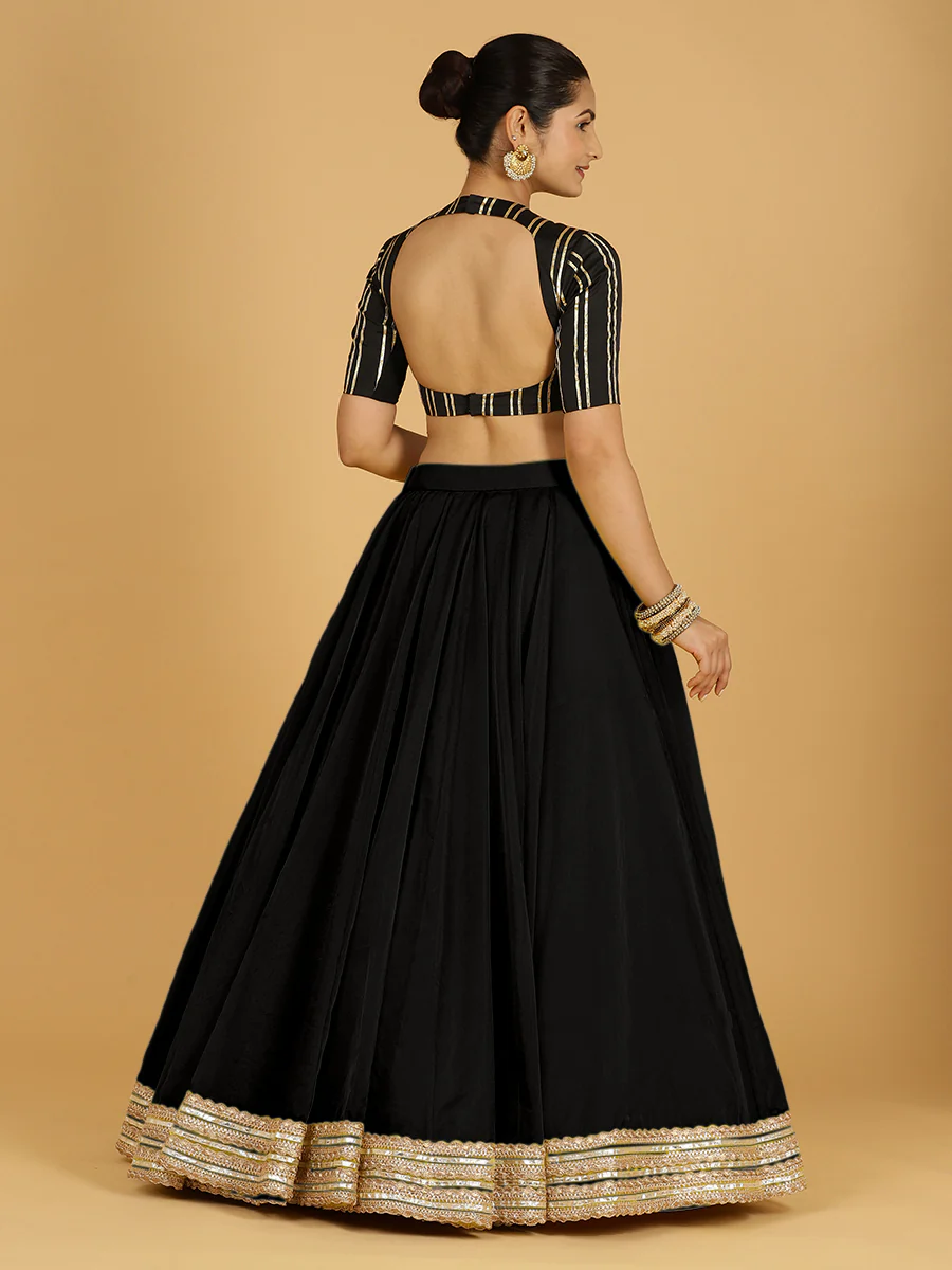 Farah x Tyohaar | Black Panelled Organza Lehenga Skirt - Image 2