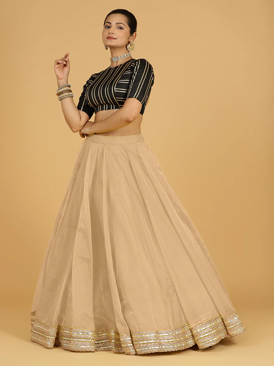 Farah x Tyohaar | Gold Panelled Organza Lehenga Skirt - Image 6