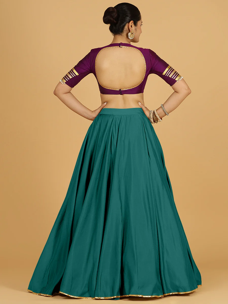 Jhalak x Tyohaar | Peacock Green Panelled Lehenga Skirt - Image 2