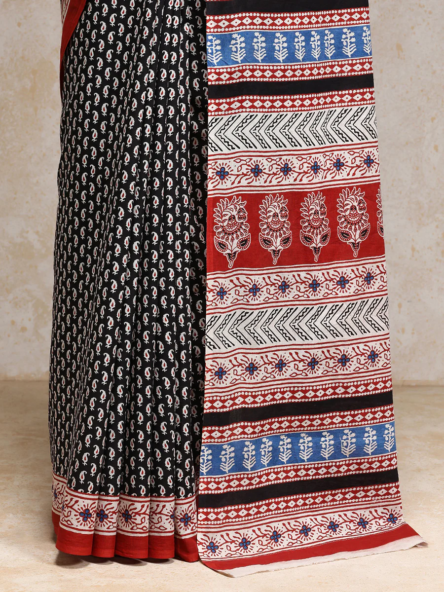 Black Paisley Handblock Printed Mulmul Saree - Image 4