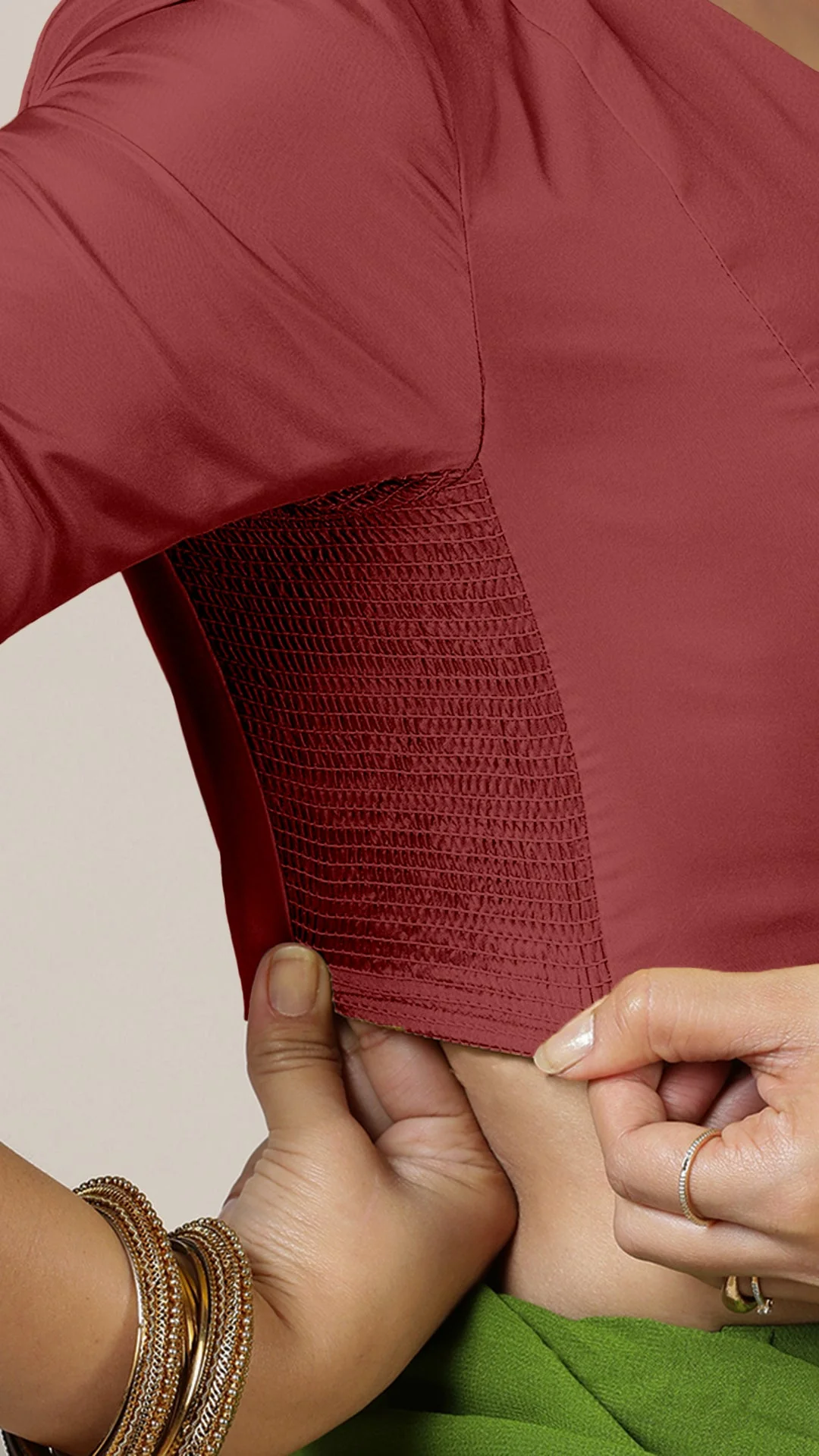 Begum x Rozaana | Elbow Sleeves Saree Blouse in Auburn Red - Image 3