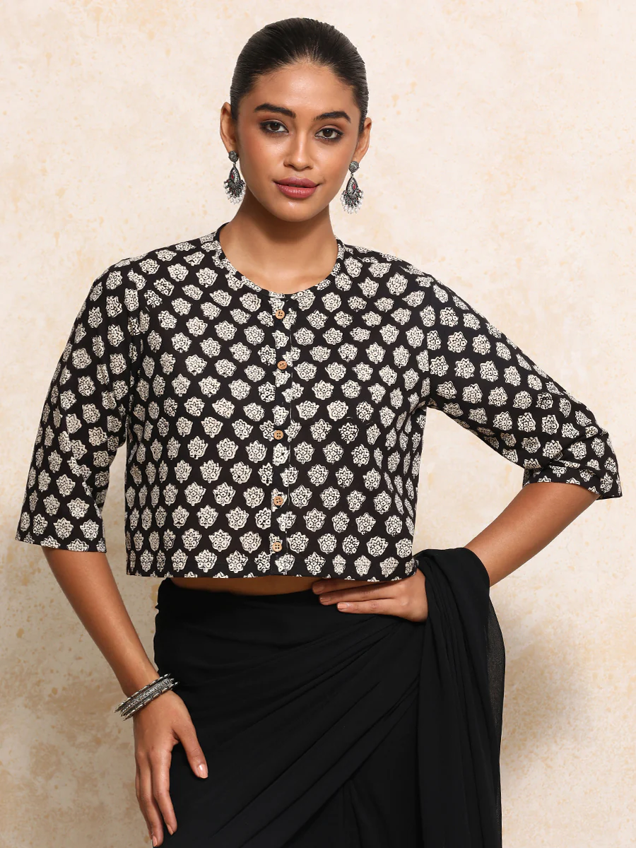 Hiya x Rozaana | Elbow Sleeves Saree Blouse in Black Floral Block Print Cotton - Image 6