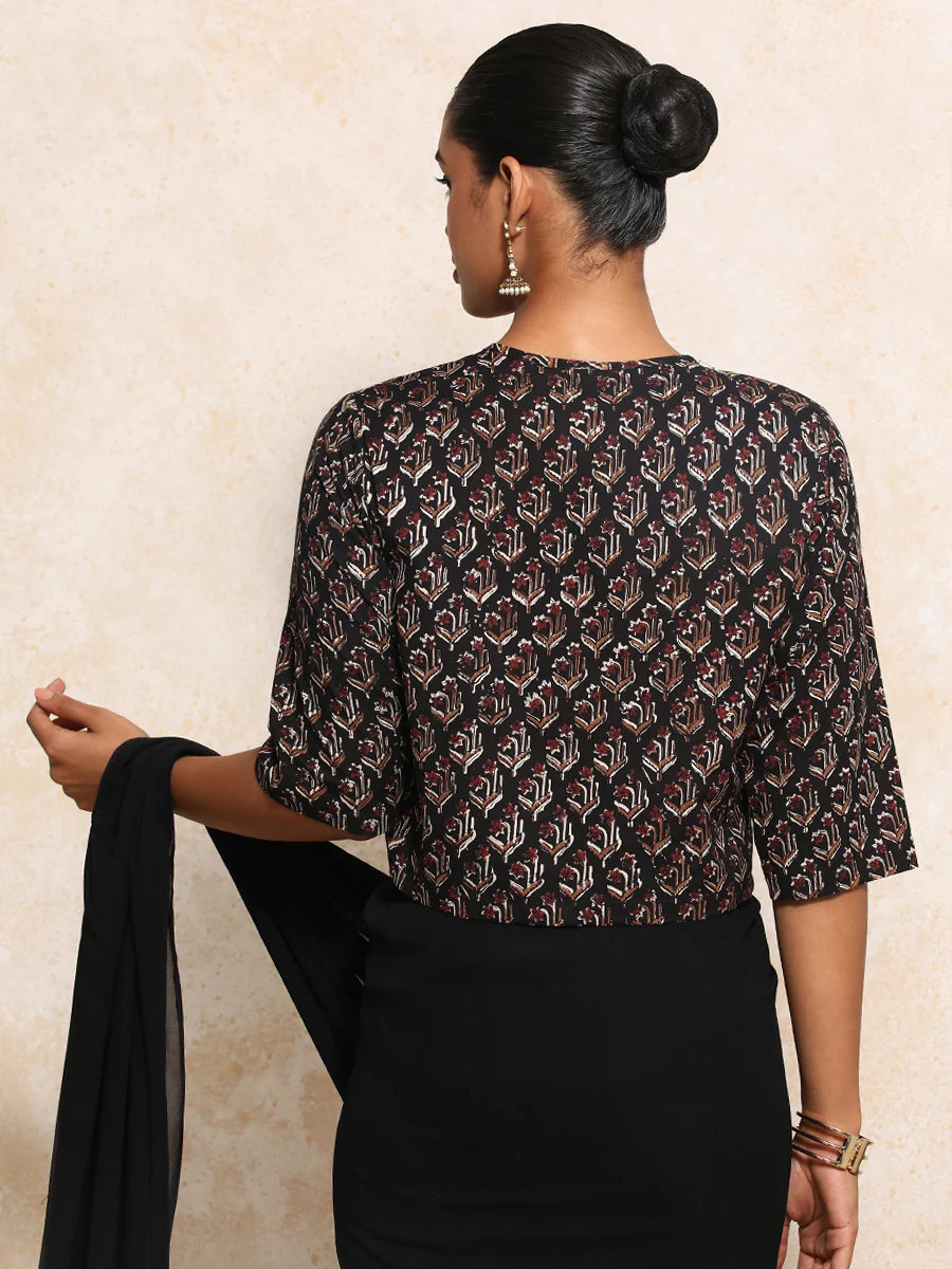 Eshani x Rozaana | Elbow Sleeves Saree Blouse in Midnight Lily Block Print Cotton - Image 12