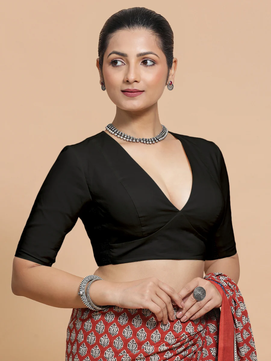 Riddhima x Rozaana | V-Neck Black Plain Cotton Saree Blouse - Image 11