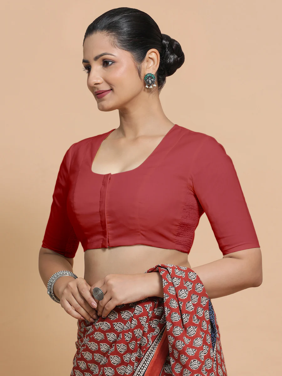 Koel x Rozaana | Elbow Sleeves Saree Blouse in Carmine Red Plain Cotton - Image 7