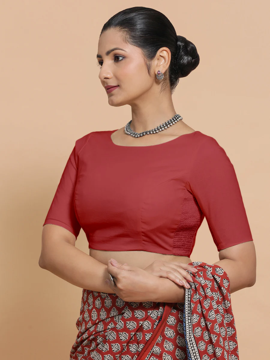 Kumud x Rozaana | Elbow Sleeves Saree Blouse in Carmine Red Plain Cotton - Image 5