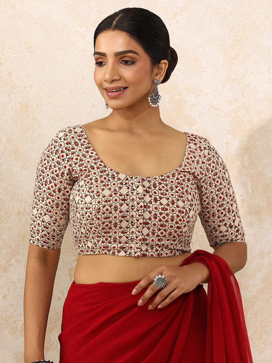 Tanirika x Rozaana | Elbow Sleeves Saree Blouse in Cream & Red Geometric Block Print Cotton - Image 6