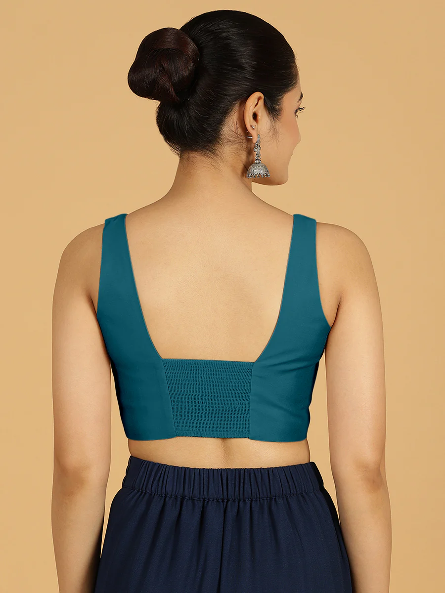 Kasturi x Rozaana | Sleeveless Saree Blouse in Crystal Teal - Image 2