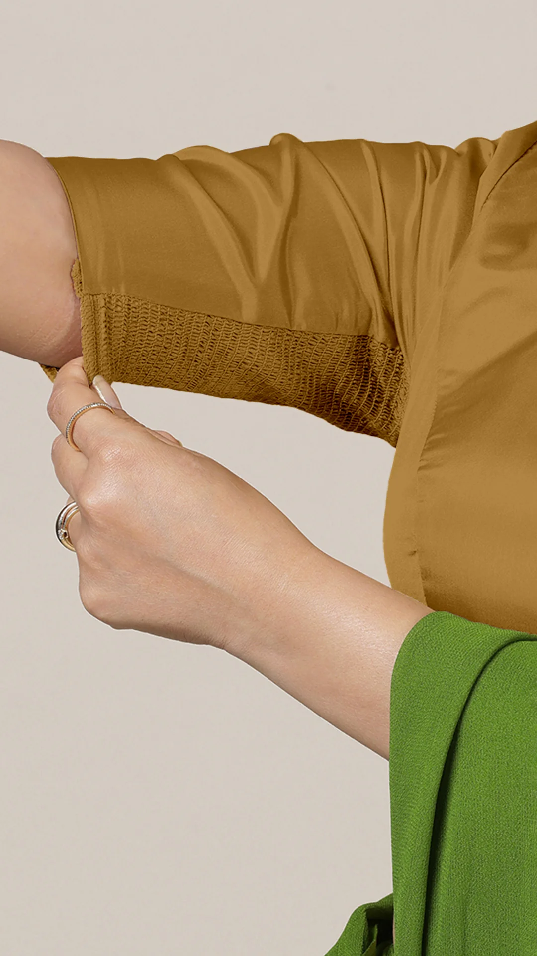 Aziza x Rozaana | Elbow Sleeves Saree Blouse in Bronze Gold - Image 3