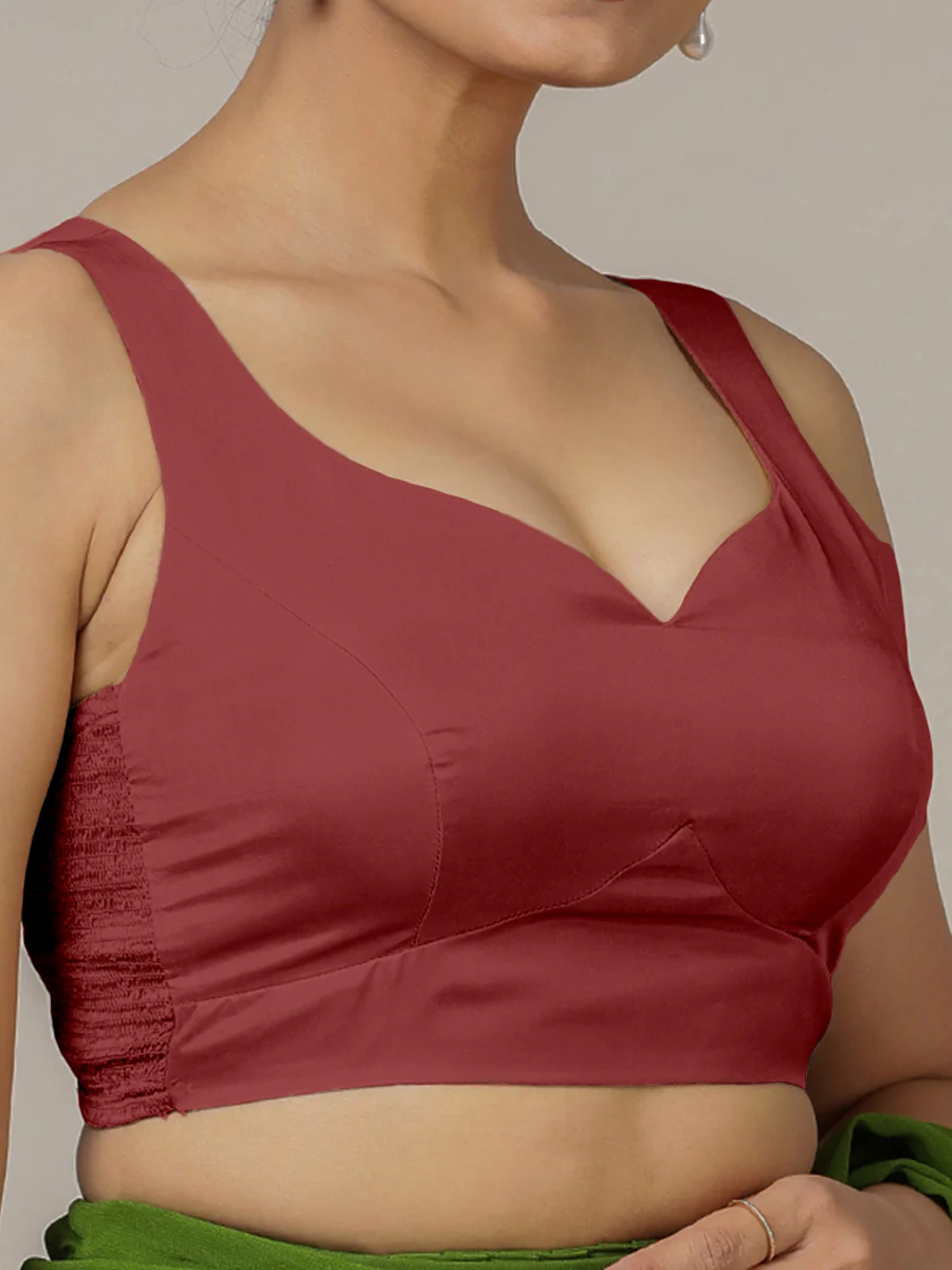 Ishika x Rozaana | Auburn Red Sleeveless FlexiFit™ Saree Blouse with Beetle Leaf Neckline and Back Cut-out with Tie-Up - Image 7