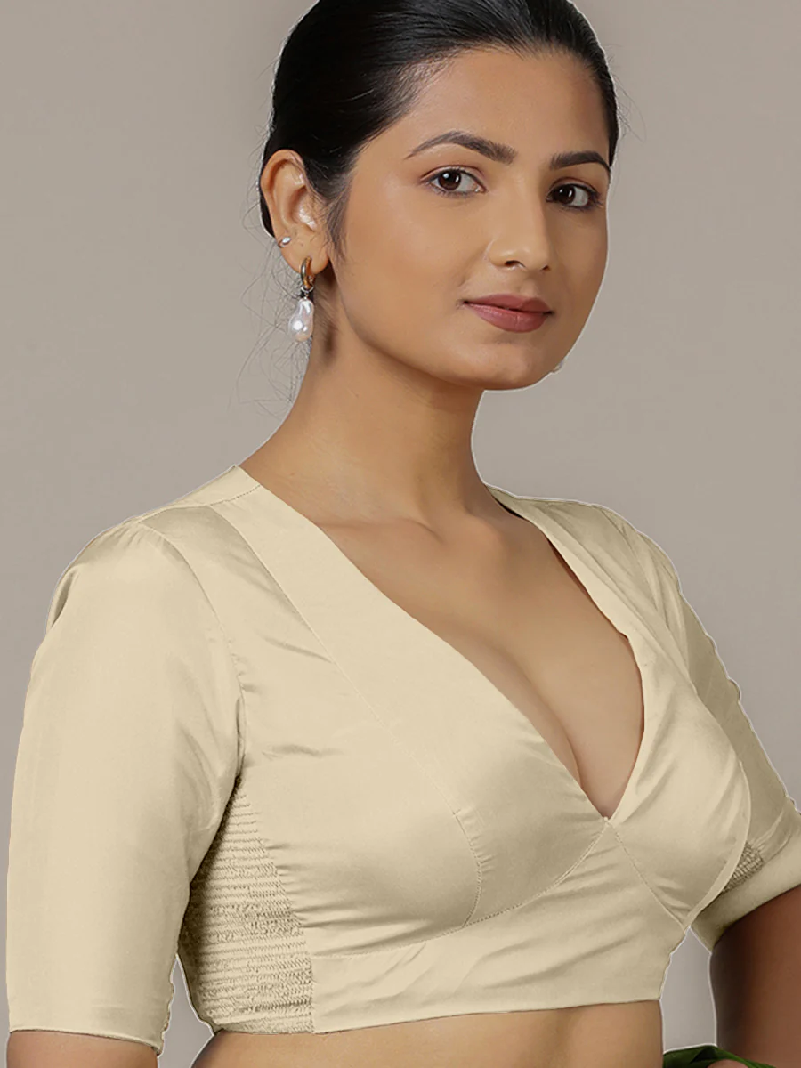 Zeenat x Rozaana | Cream Elbow Sleeves FlexiFit™ Saree Blouse with Plunging Neckline - Image 7