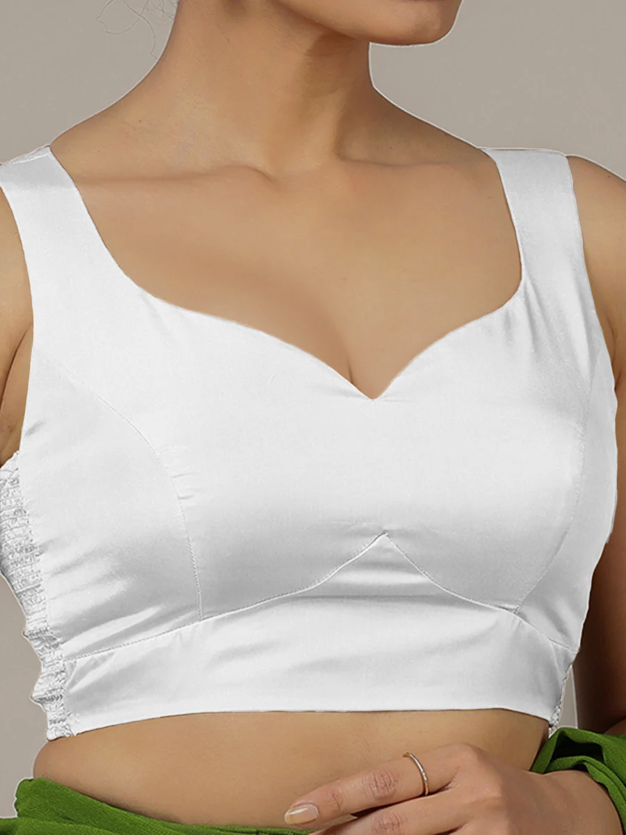 Ishika x Rozaana | Pearl White Sleeveless FlexiFit™ Saree Blouse with Beetle Leaf Neckline and Back Cut-out with Tie-Up - Image 7