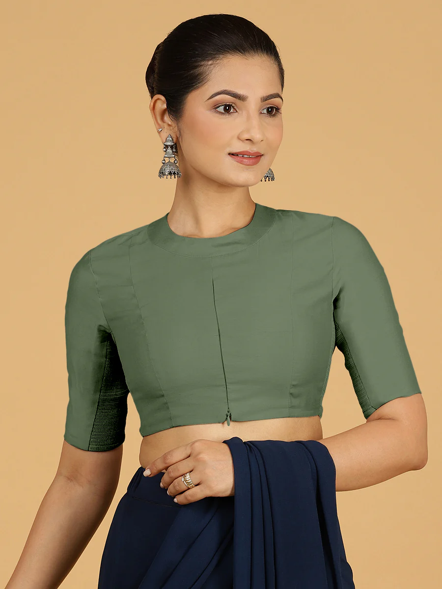 Farida x Rozaana | Regular Sleeves Saree Blouse in Hunter Green - Image 9