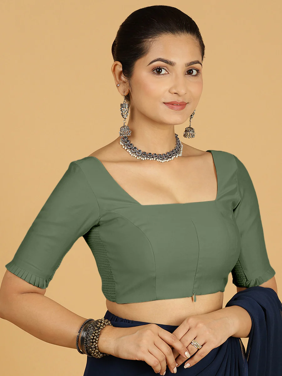 Nihira x Rozaana | Elbow Sleeves Saree Blouse in Hunter Green - Image 7