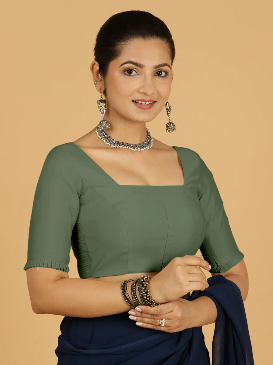 Nihira x Rozaana | Elbow Sleeves Saree Blouse in Hunter Green - Image 8