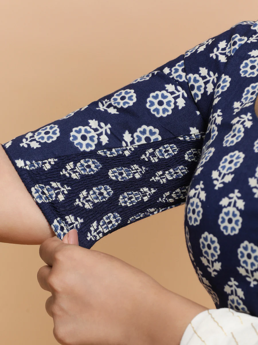Yukta x Rozaana | Elbow Sleeves Cotton Saree Blouse in Indigo Blue Flower Block Print Fabric - Image 4