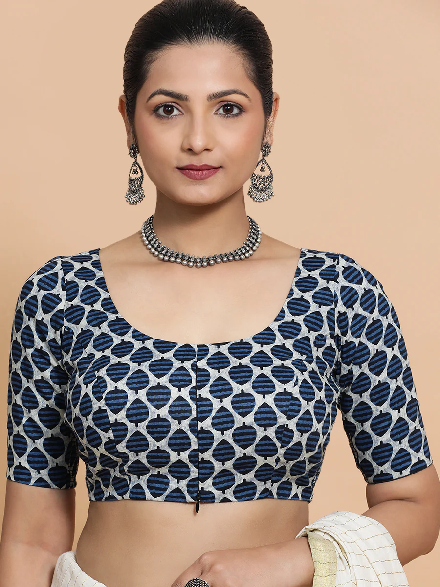 Hita x Rozaana | Elbow Sleeves Cotton Saree Blouse in Indigo Blue Leaf Block Print Fabric - Image 7