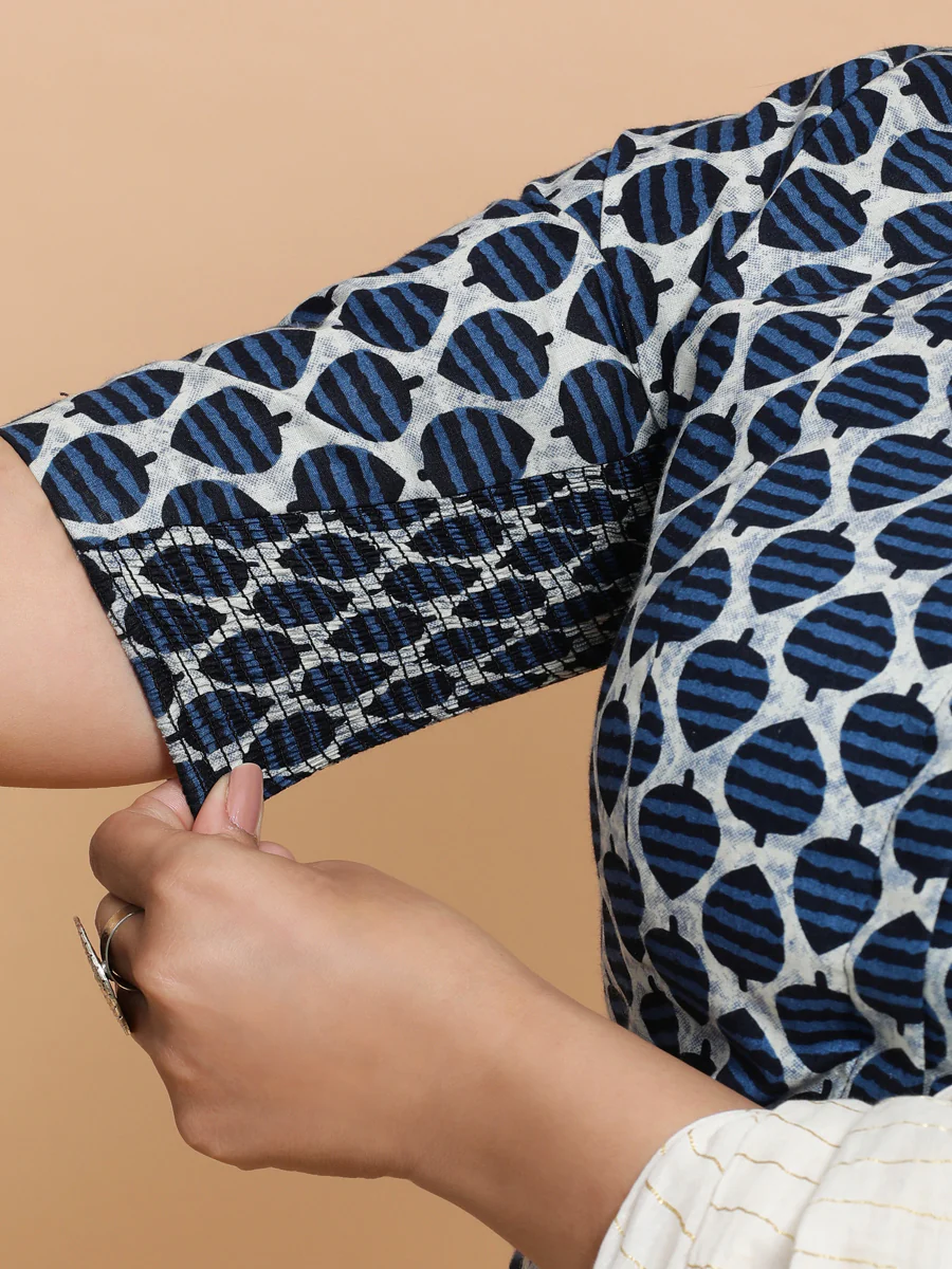 Tanisha x Rozaana | Elbow Sleeves Cotton Saree Blouse in Indigo Blue Leaf Block Print Fabric - Image 3