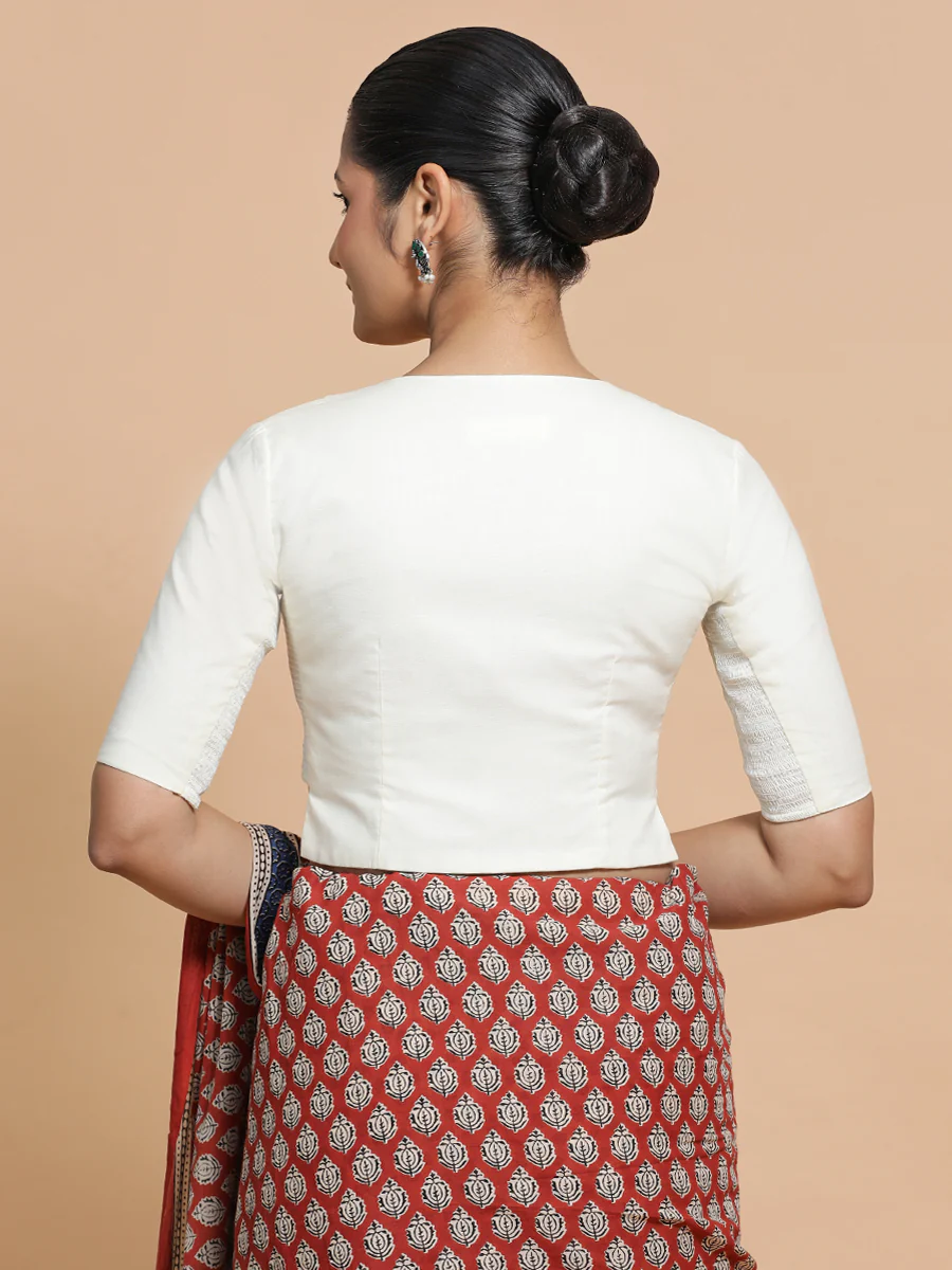 Tejasvi x Rozaana | Round Neck Ivory Mist Plain Cotton Saree Blouse - Image 2