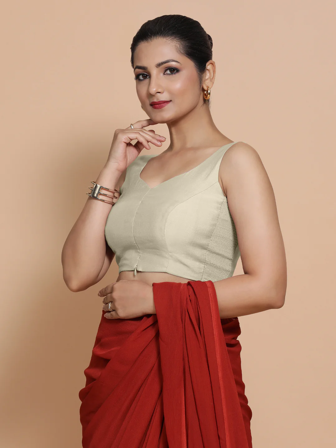 Nitya x Rozaana | Sleeveless Saree Blouse in Ivory - Image 9
