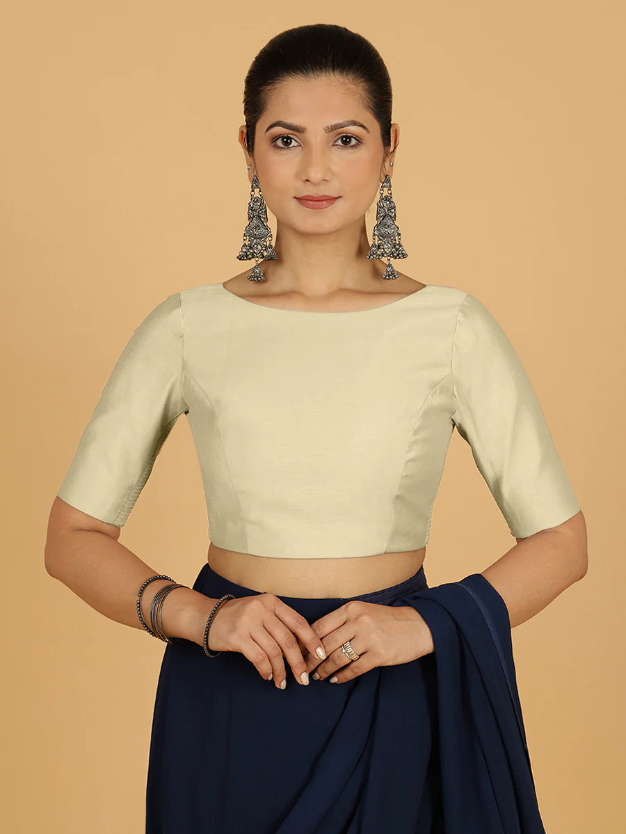 Trisha x Rozaana | Saree Blouse in Ivory - Image 10