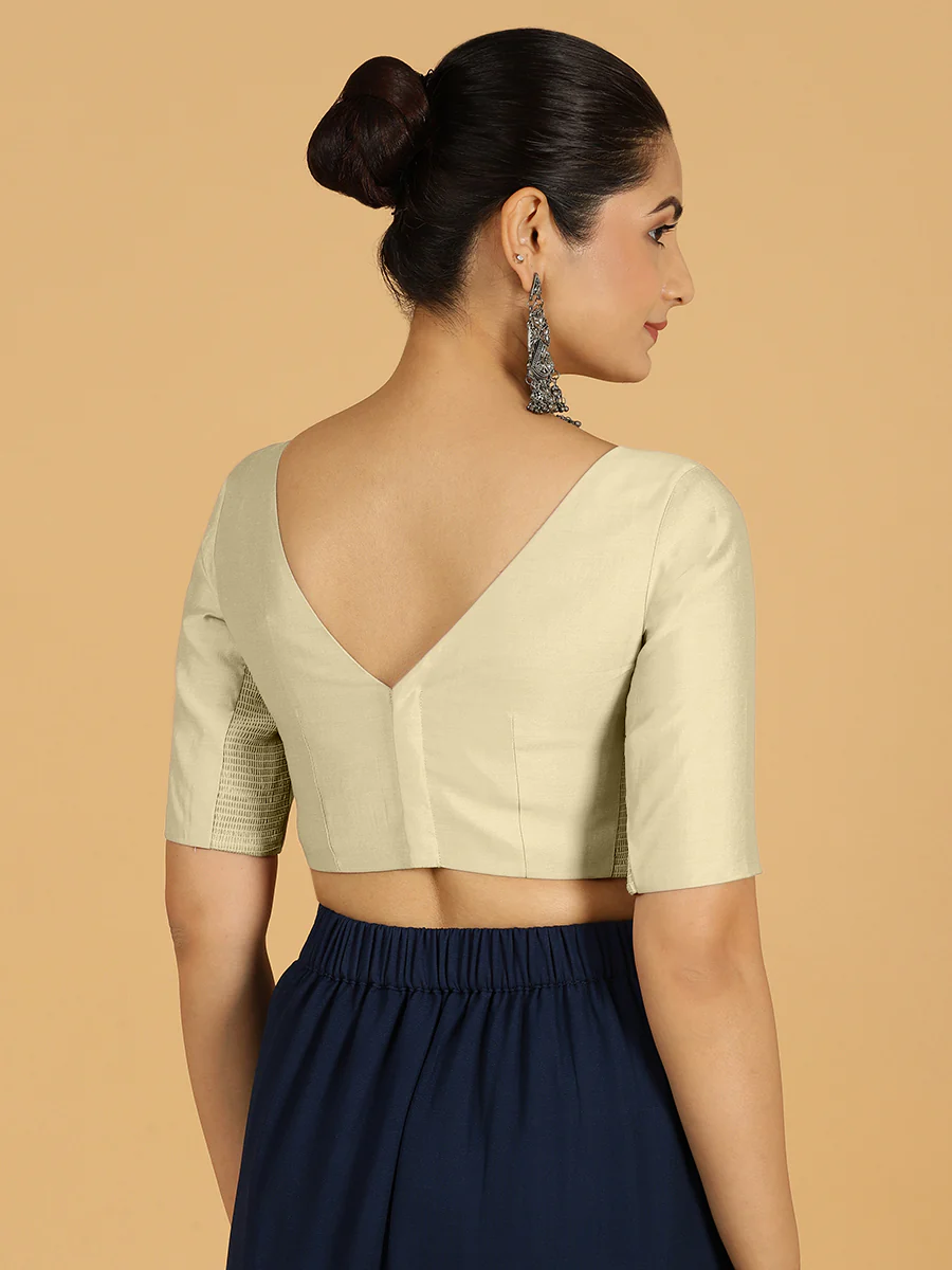 Trisha x Rozaana | Saree Blouse in Ivory - Image 2