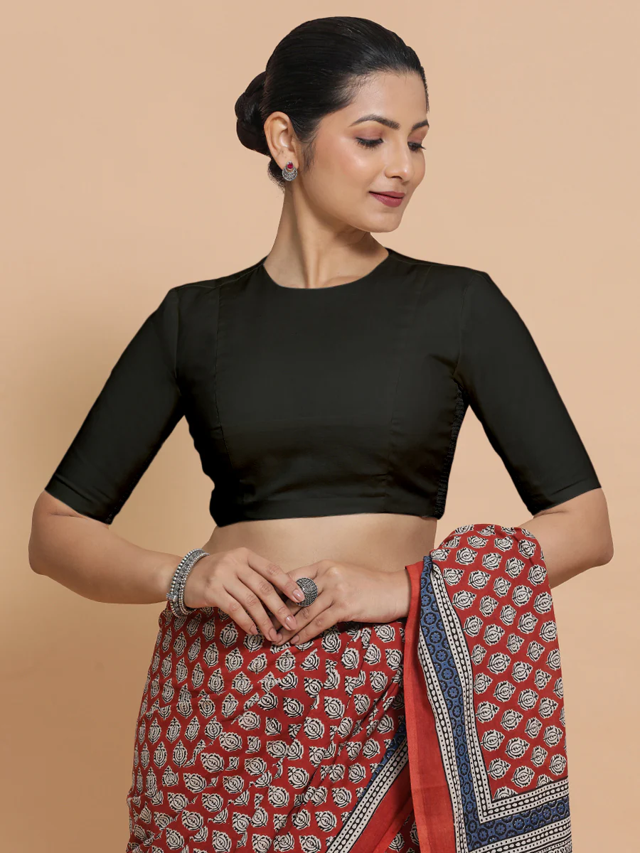 Lara x Rozaana | Jewel Neck Saree Blouse in Ebony Black Linen - Image 5