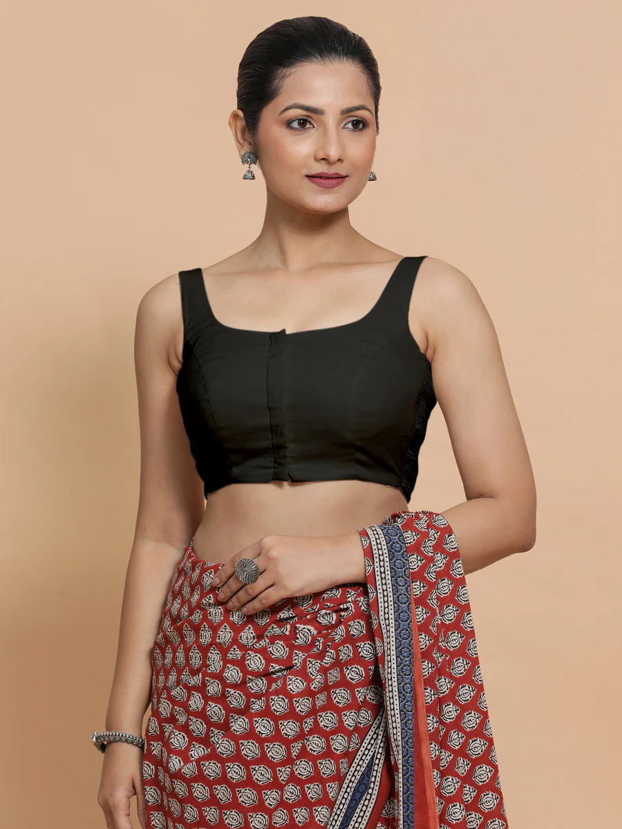 Nisha x Rozaana | Sleeveless Saree Blouse in Ebony Black Linen - Image 5